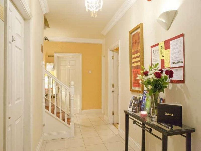 Amber Hill Bed & Breakfast กัลเวย์ ภายนอก รูปภาพ